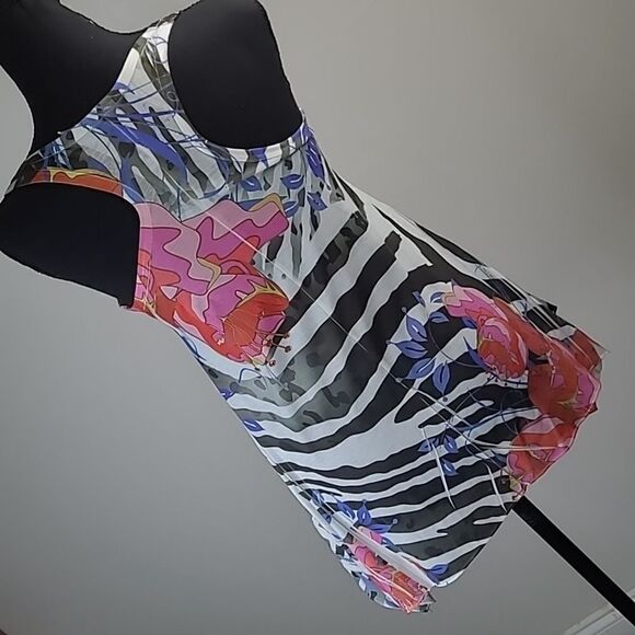 Buzz sz S racer back top - Picture 2 of 7